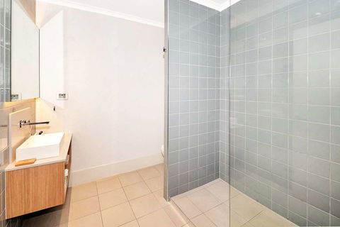 Clarion Hotel Townsville - Hotel Accommodation 9