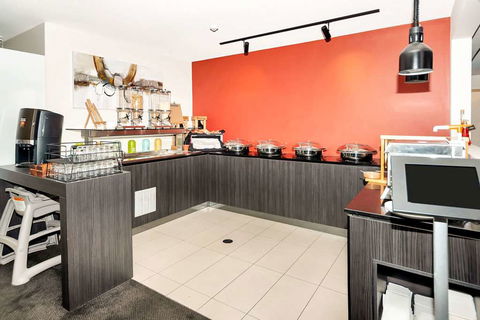 Clarion Hotel Townsville - Hotel Accommodation 10