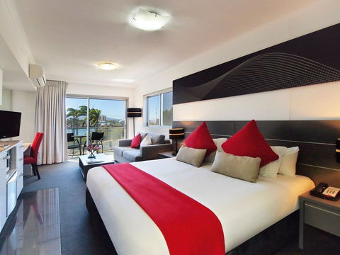 Oaks Metropole Hotel - Hotel Accommodation 2