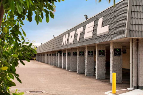 Dalrymple Motel - Hotel Accommodation 0