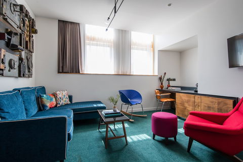 The Old Clare Hotel - Hotel Accommodation 8