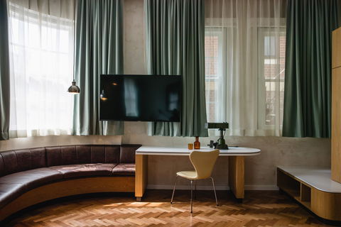 The Old Clare Hotel - Hotel Accommodation 16