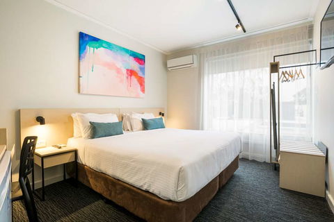 Nightcap At Playford Tavern - Hotel Accommodation 5
