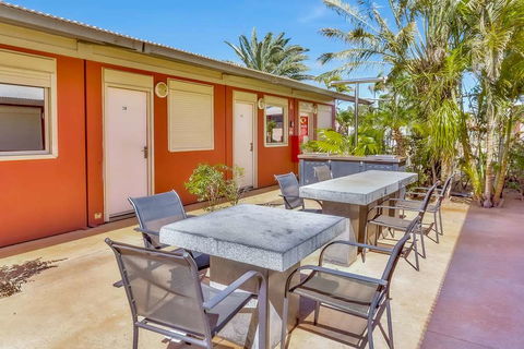 Econo Lodge Karratha - Hotel Accommodation 14