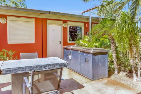 Econo Lodge Karratha - Hotel Accommodation 15