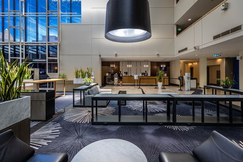 Crowne Plaza Canberra - Hotel Accommodation 2