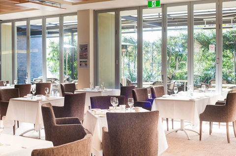 Ramada Hotel & Suites Sydney Cabramatta - Hotel Accommodation 12