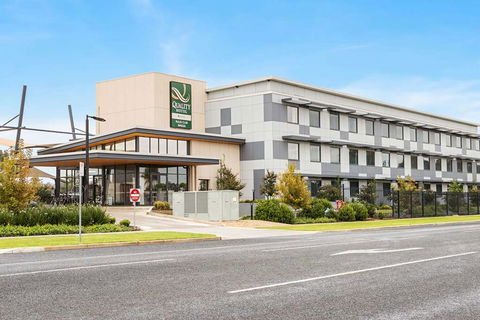 Quality Hotel Rules Club Wagga - Hotel Accommodation 2
