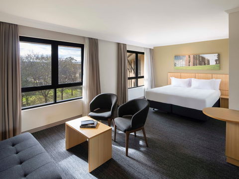 Mercure Sydney Macquarie Park - Hotel Accommodation 2