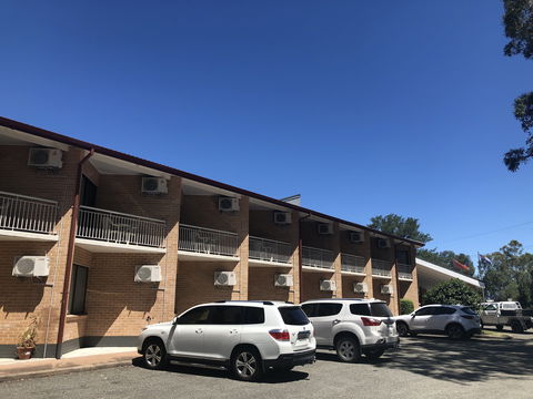 Charbonnier Hallmark - Hotel Accommodation 1