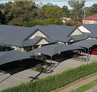 Francis Phillip Motor Inn  The Lodge - Hotel Accommodation