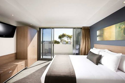 Mantra Tullamarine Hotel - Hotel Accommodation 1