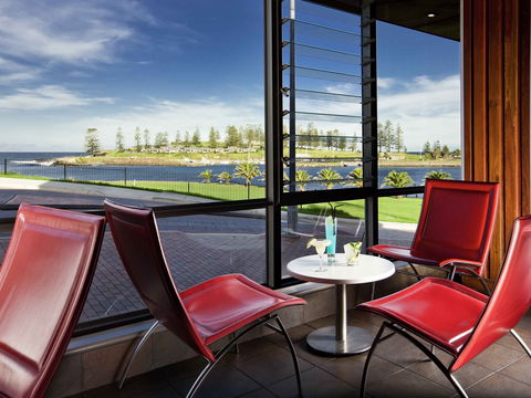 The Sebel Harbour Side Kiama - Hotel Accommodation 1