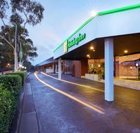 Holiday Inn Warwick Farm - Hotel Accommodation