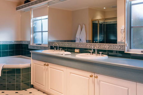 Country Club Villas - Hotel Accommodation 2