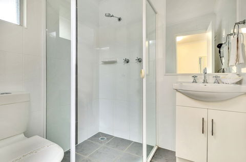 Jackie Howe Motel - Hotel Accommodation 2