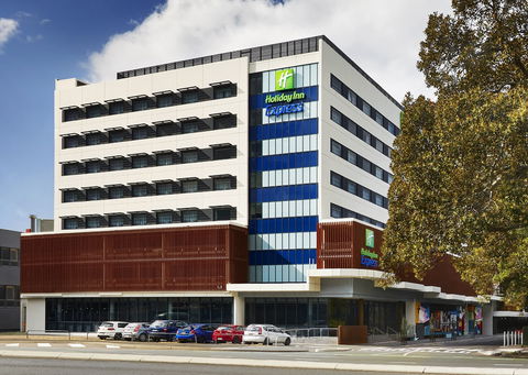 Holiday Inn Express Newcastle - Hotel Accommodation 0