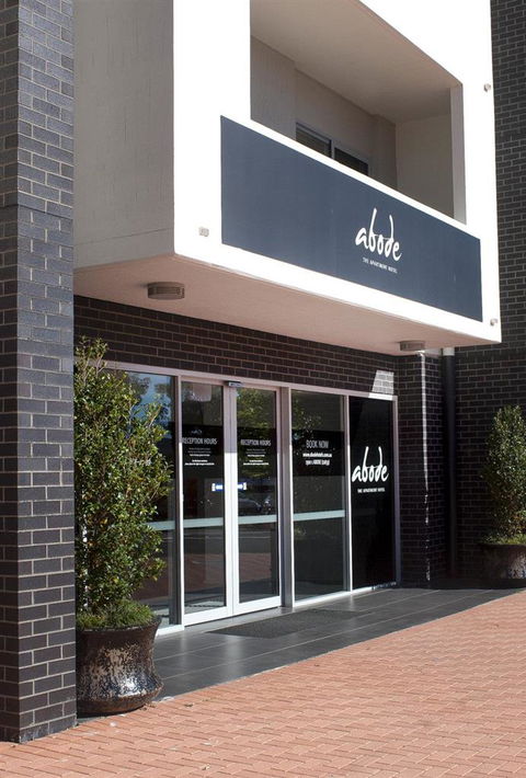 Abode Tuggeranong - Hotel Accommodation 0