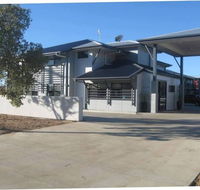 Royal Motel Miles - Hotel Accommodation