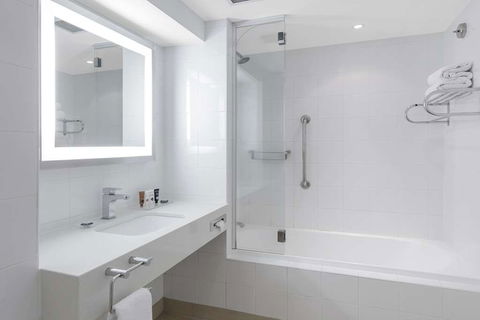 Amora Hotel Brisbane - Hotel Accommodation 2