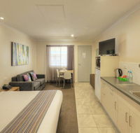 Roma Central Motel - Hotel Accommodation