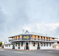 Royal Palms Resort by Nightcap - Hotel Accommodation