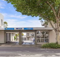 Comfort Inn Western - Hotel Accommodation