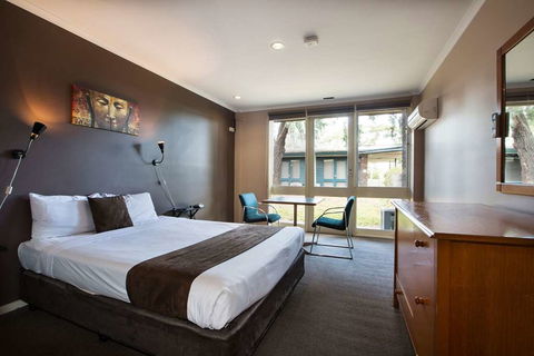 Burvale Hotel - Hotel Accommodation 3