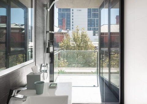 Alex Hotel, Perth - Hotel Accommodation 7