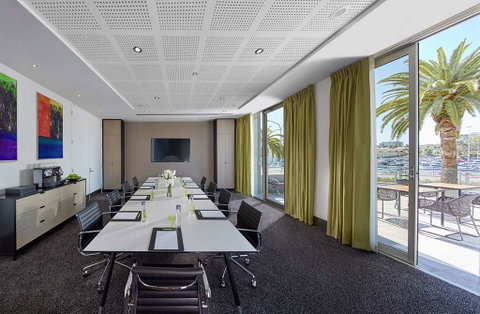 Crown Promenade Perth - Hotel Accommodation 7