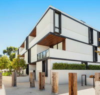 Clayton Serviced Apartments - Hotel Accommodation