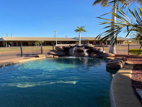 Abacus Motel Mount Isa - Hotel Accommodation 7