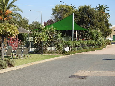 Wine Village Motor Inn - Hotel Accommodation 3