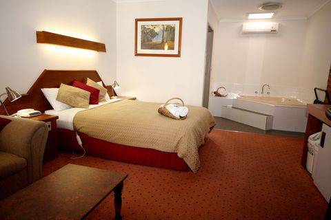 Wine Village Motor Inn - Hotel Accommodation 14
