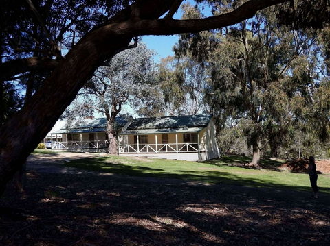 Golden Heritage Motor Inn & Cottages - Hotel Accommodation 4