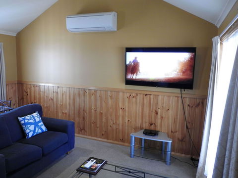 Golden Heritage Motor Inn & Cottages - Hotel Accommodation 7