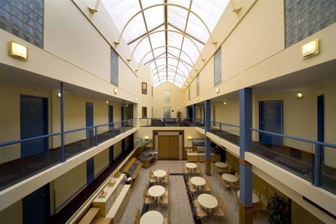 Capital Executive Apt Hotel Canberra - Hotel Accommodation 1