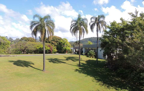 Comfort Inn Premier Coffs Harbour - Hotel Accommodation 0