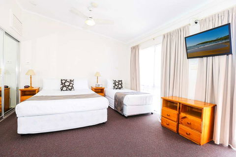 Comfort Inn Premier Coffs Harbour - Hotel Accommodation 4