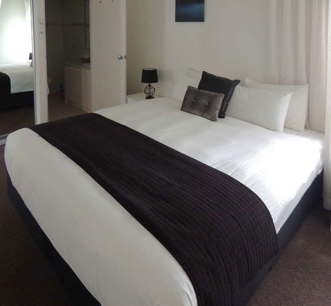 Comfort Inn Premier Coffs Harbour - Hotel Accommodation 9