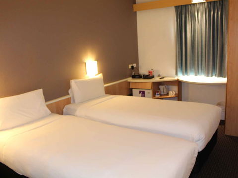Ibis Newcastle - Hotel Accommodation 5