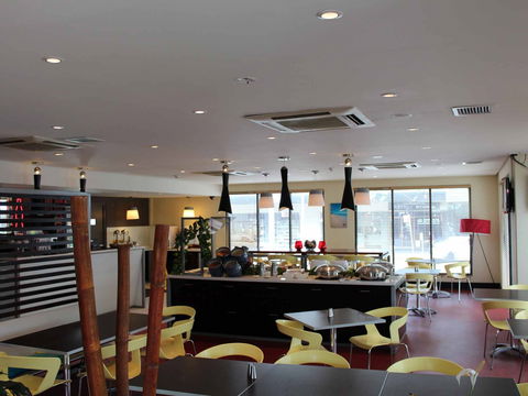 Ibis Newcastle - Hotel Accommodation 6