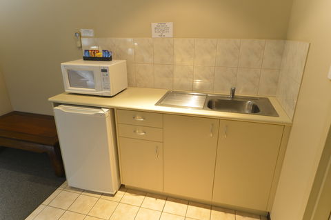 Wattle Grove Motel - Hotel Accommodation 5