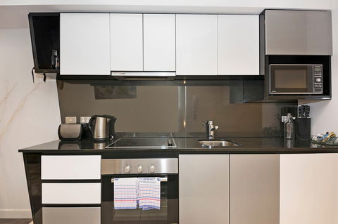 Astra Apartments Perth - Hotel Accommodation 14