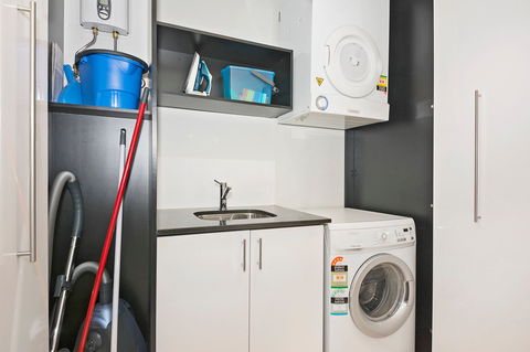 Astra Apartments Perth - Hotel Accommodation 15