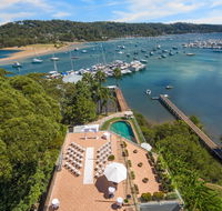 Metro Mirage Hotel Newport - Hotel Accommodation