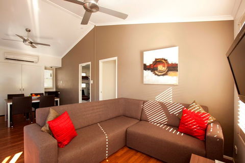 Treasure Island Resort and Holiday Park - Hotel Accommodation 1