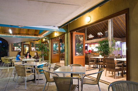 Treasure Island Resort and Holiday Park - Hotel Accommodation 3