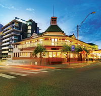 Oaks Grand Gladstone - Hotel Accommodation