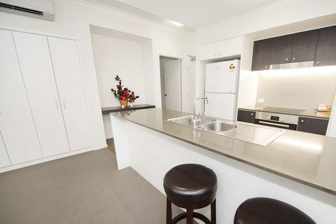 Curtis Central Apartments - Hotel Accommodation 10